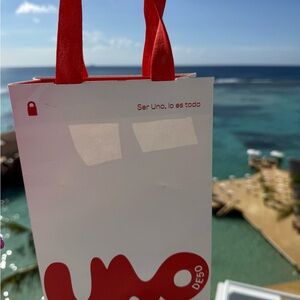 UNO de 50 White and Red Gift Bag